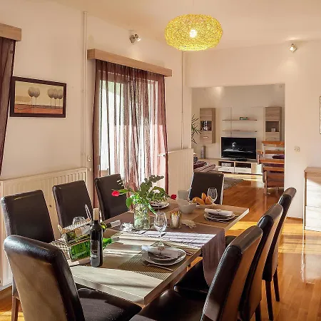 Holiday Biston Holiday home Baska Voda