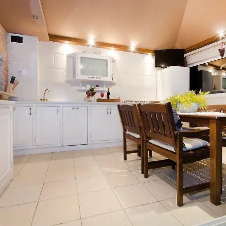 Holiday home Holiday Biston Baska Voda
