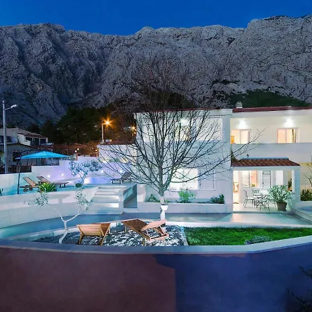 Holiday Biston * Baška Voda
